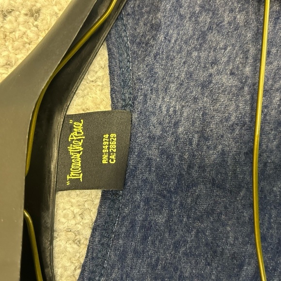 Stussy S asymmetrical sailor T shirt in excellent condition! Bottom is timy asym - Picture 9 of 10